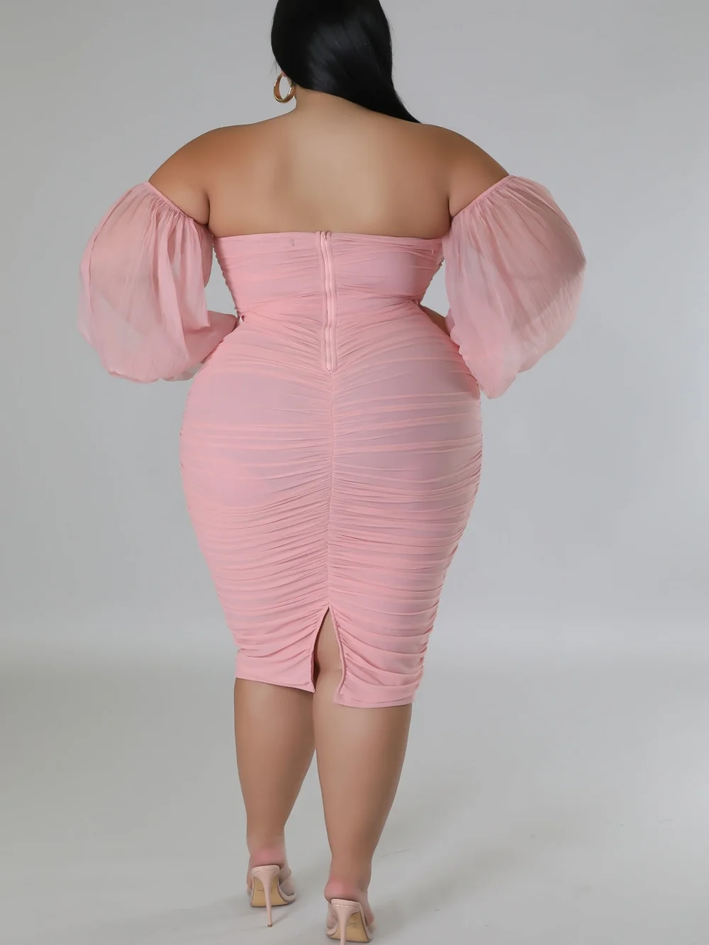 Plua SIZE Off-Shoulder Pink Ruched Bodycon Dress - Picture 3 of 4